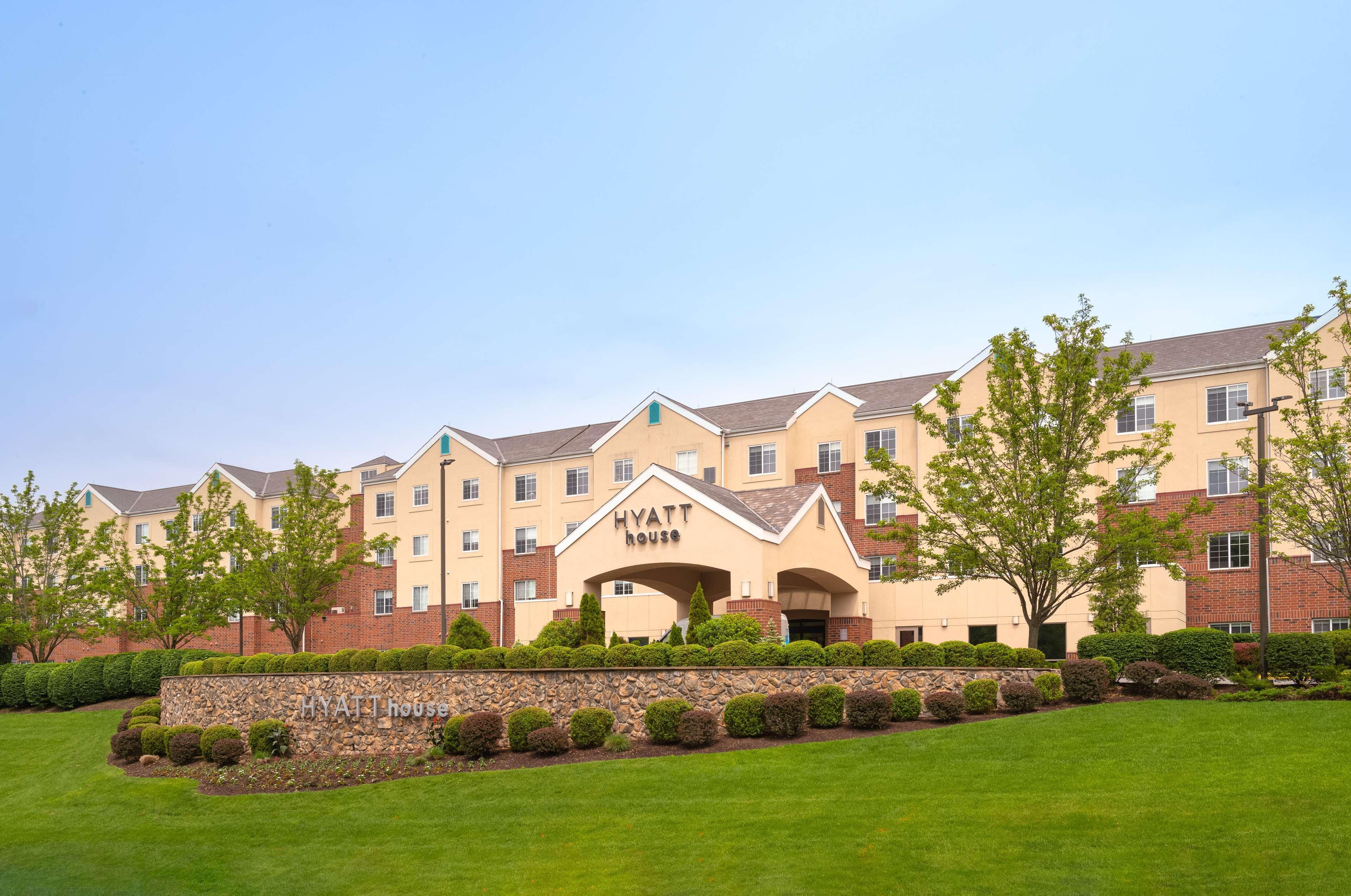 Hyatt House White Plains Hotel Exterior photo
