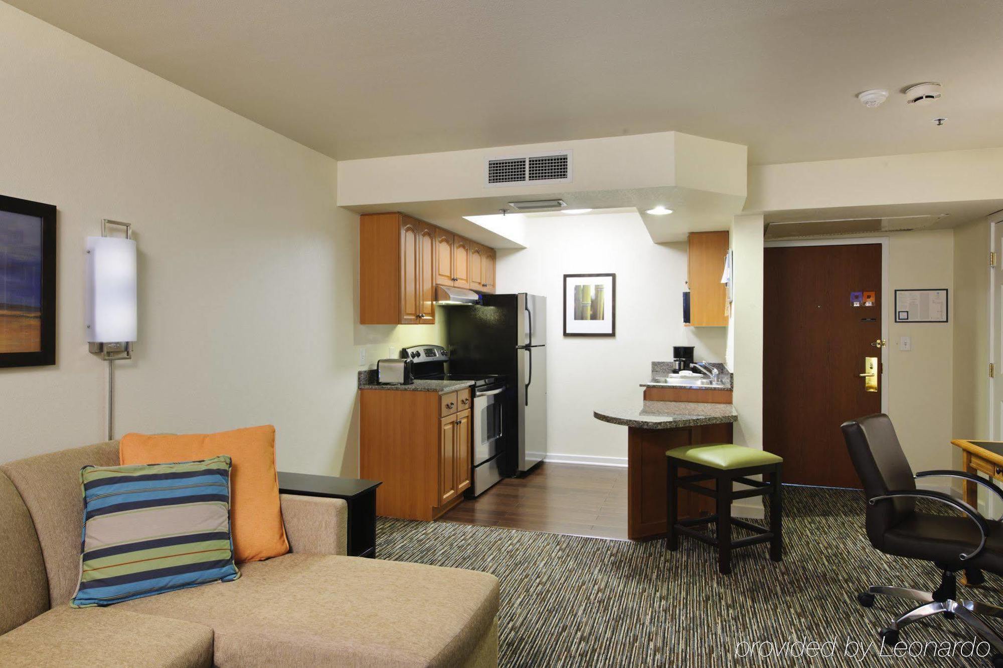 Hyatt House White Plains Hotel Room photo